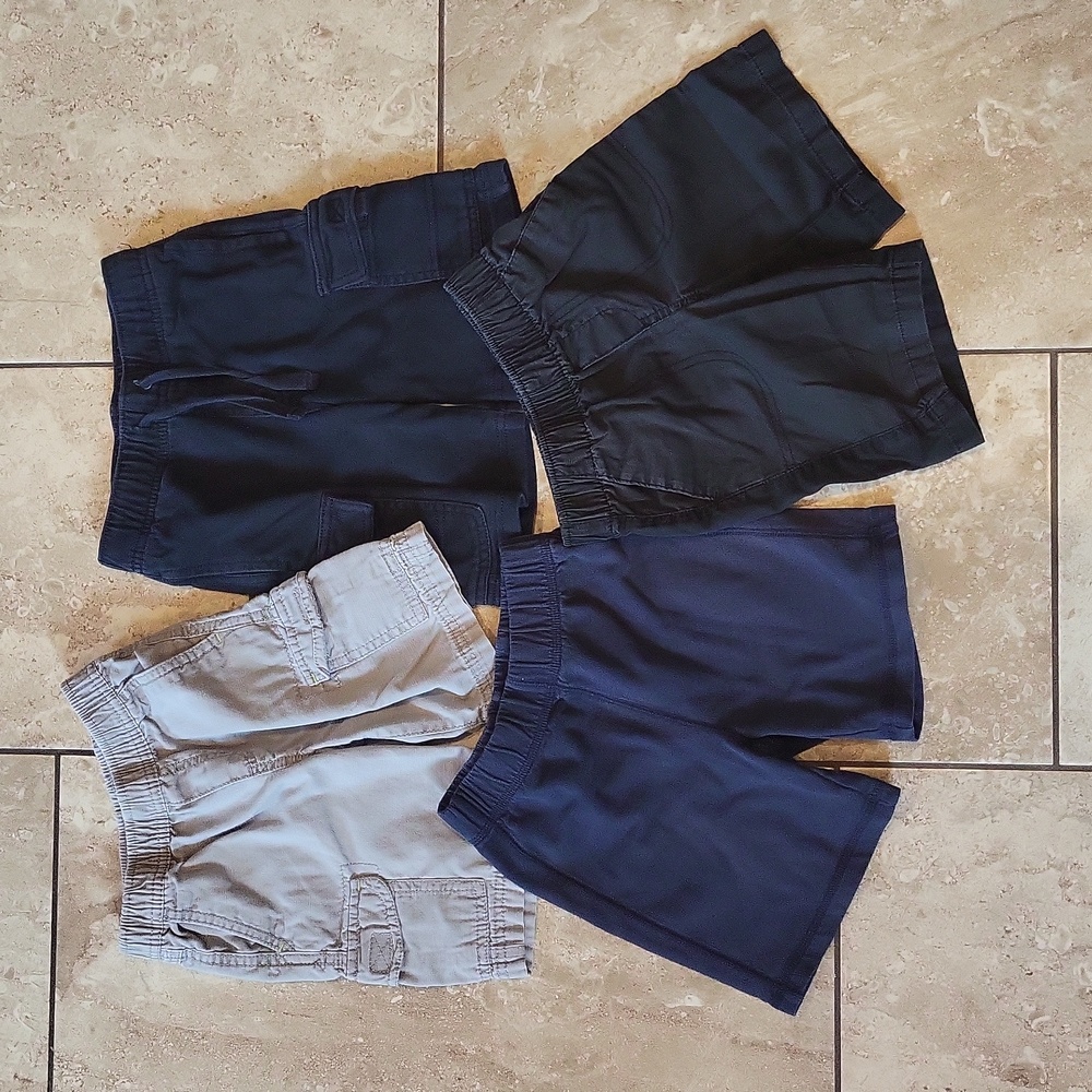 Set of boys shorts size 4